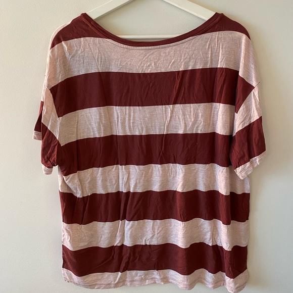 Oversized striped T-shirt - Picture 3 of 4